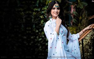 Punjaban actress Aman Hundal in her desi look